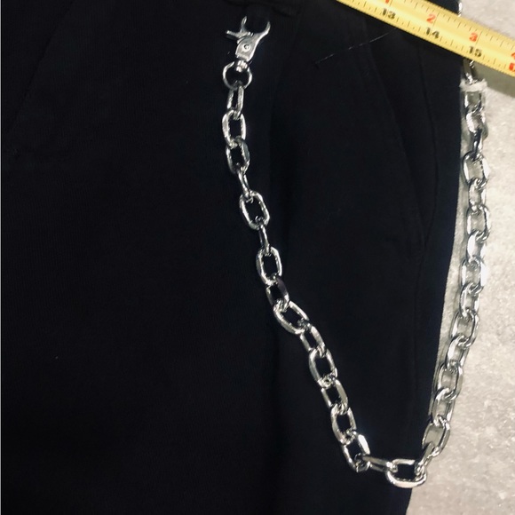 🎉HP🔥HOT TOPIC🔥Black Denim Chain Jogger Pants🔥Measurements in Pics🔥 - Picture 12 of 15